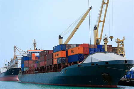 پهلوگیری دومین کشتی حامل ۵۸ هزار تن کنجاله سویا در بندر شهید بهشتی چابهار